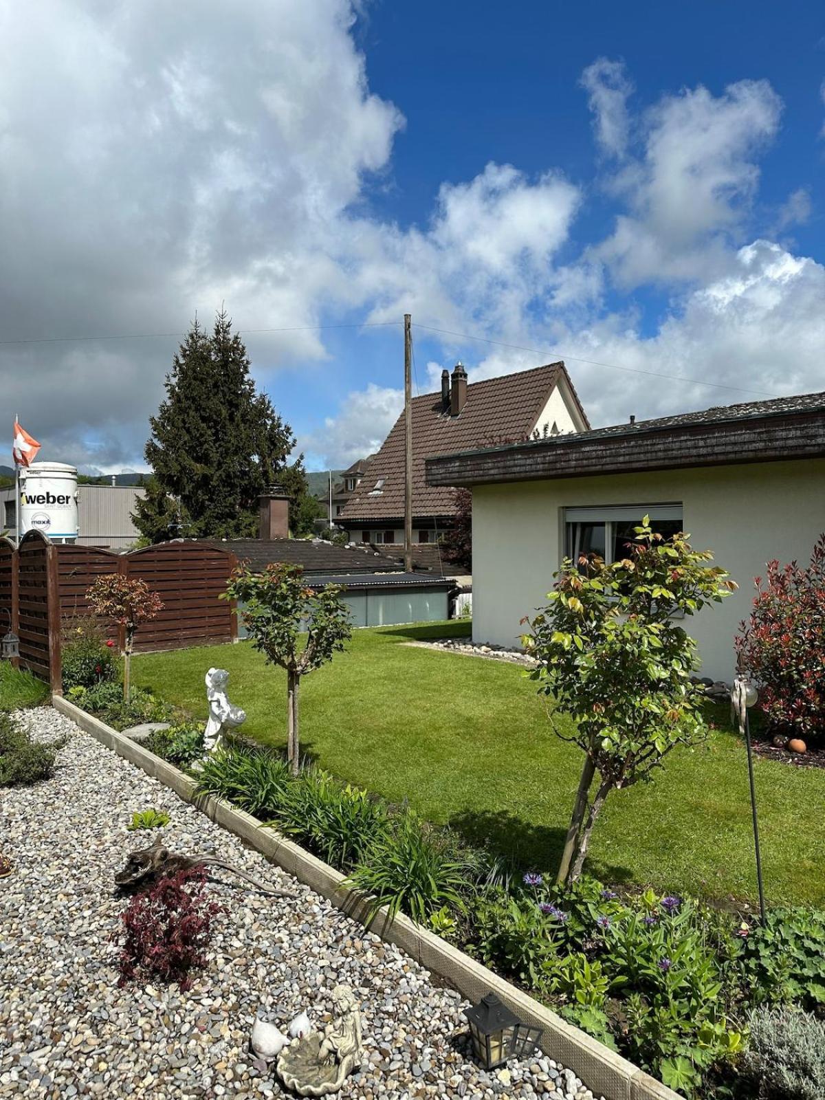 Gaestehaus Maryvitty, Zentrale Zwischen Aarau Und Olten, Gut Verbunden Apartmán Schönenwerd